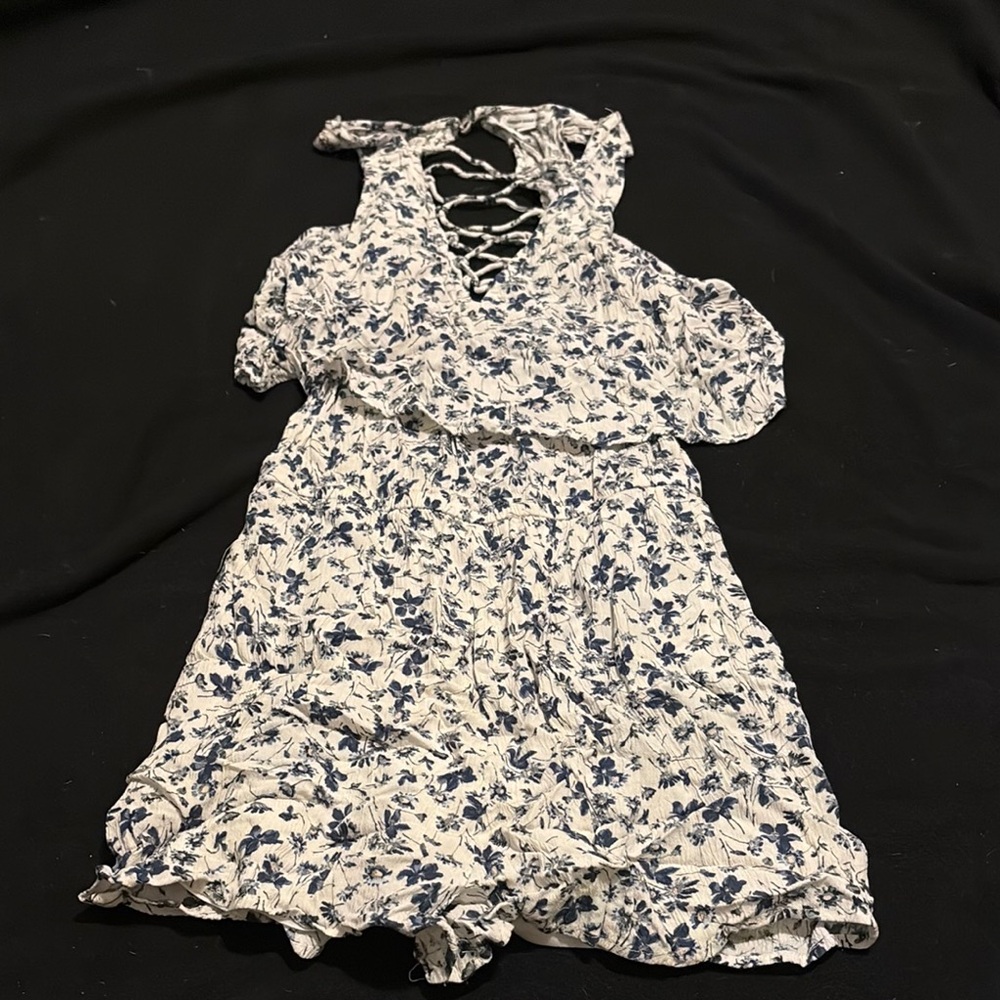 American Eagle Outfitters Blue and White Floral Dress
